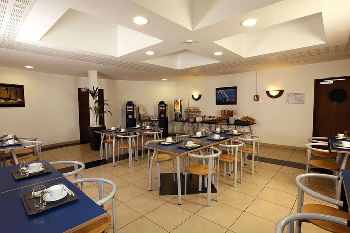 Imagen del bar/restaurante del Hotel Appart City Blanc Mesnil. Foto 3