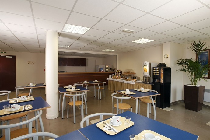 Imagen del bar/restaurante del Hotel Appart City Poissy. Foto 2
