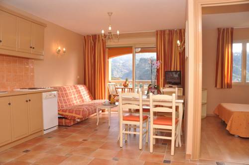 Imagen de la habitación del Hotel Appart Lou Castelet. Foto 7