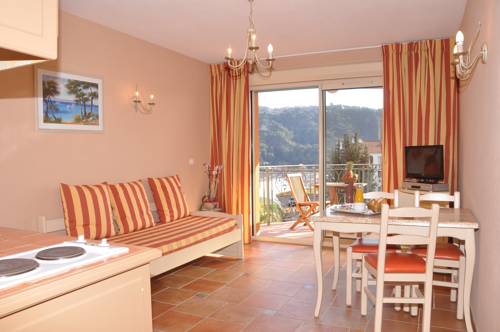Imagen de la habitación del Hotel Appart Lou Castelet. Foto 8