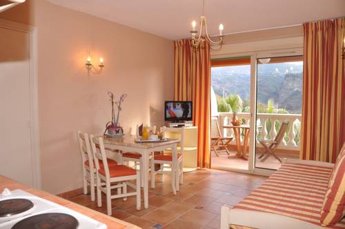 Imagen de la habitación del Hotel Appart Lou Castelet. Foto 10