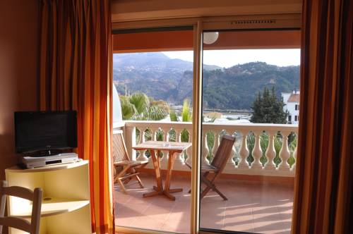 Imagen de la habitación del Hotel Appart Lou Castelet. Foto 11