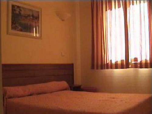 Imagen de la habitación del Hotel Appart Lou Castelet. Foto 13