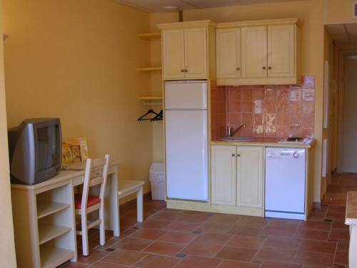 Imagen de la habitación del Hotel Appart Lou Castelet. Foto 16