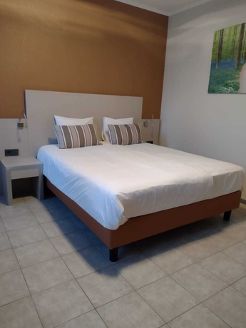 Imagen de la habitación del Hotel Appart-Gwendy. Foto 3