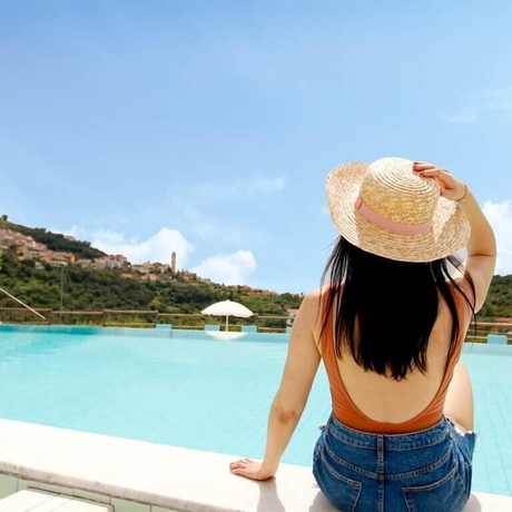 Imagen de la piscina del Hotel Appartamenti Castellaro. Foto 19