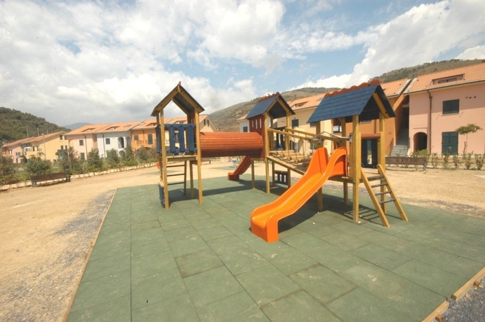 Imagen de los exteriores del Hotel Appartamenti Castellaro. Foto 14