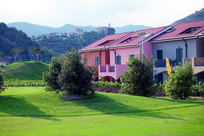 Imagen de los exteriores del Hotel Appartamenti Castellaro. Foto 17