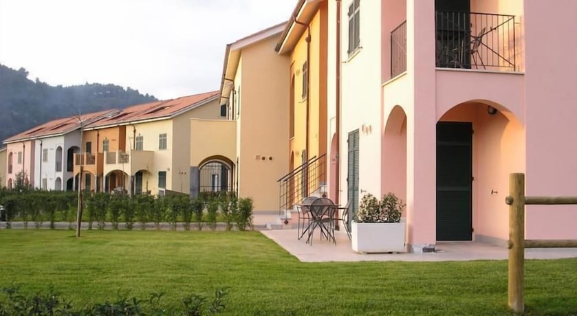 Imagen general del Hotel Appartamenti Castellaro. Foto 5
