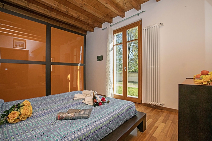 Imagen de la habitación del Hotel Appartamento Patrizia Manerba Resort. Foto 3
