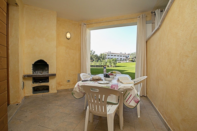 Imagen de la habitación del Hotel Appartamento Patrizia Manerba Resort. Foto 5