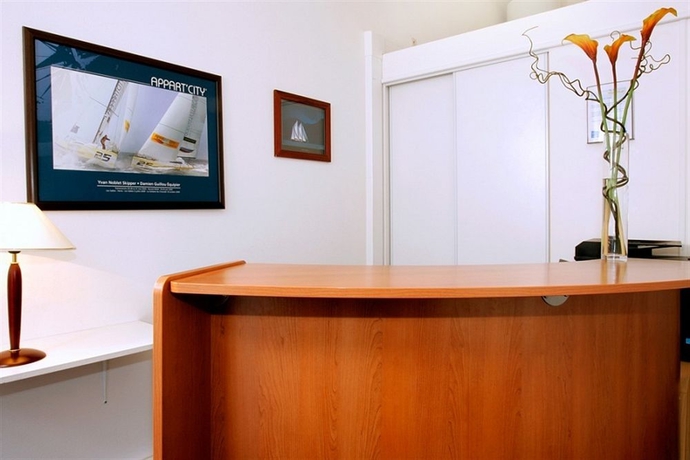 Imagen de los interiores del Hotel Appart'city Blois. Foto 10