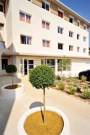 Imagen de los exteriores del Hotel Appart'city Classic Marseille Aéroport – Vitrolles. Foto 5