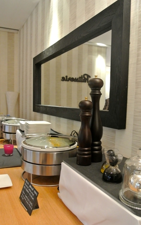 Imagen del bar/restaurante del Hotel Appart'city Collection Genève Aéroport – Ferney Voltaire. Foto 4