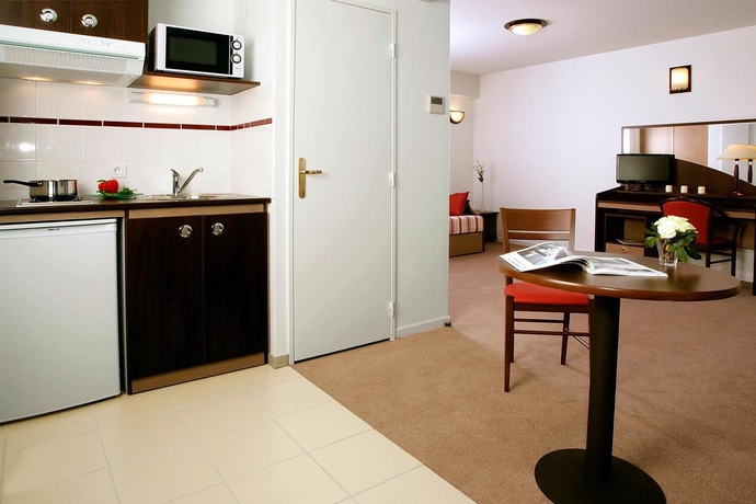 Imagen de la habitación del Hotel Appart'city Confort Pau Centre. Foto 10