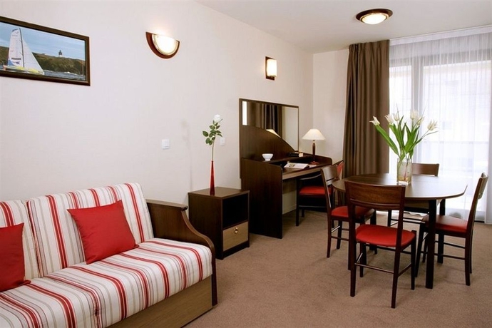 Imagen de los interiores del Hotel Appart'city Montélimar. Foto 9