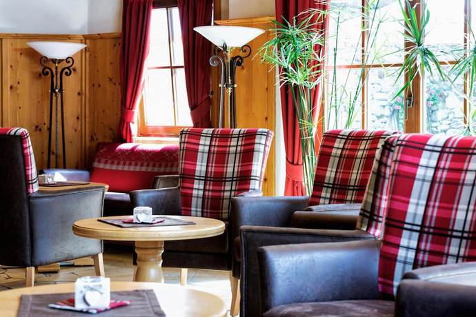 Imagen de los interiores del Hotel Appartement Similaun. Foto 18