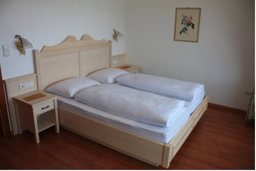 Imagen de la habitación del Hotel Appartement Tschivon. Foto 2