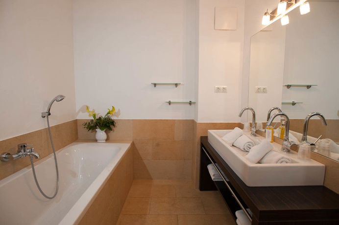 Imagen general del Hotel Appartements De Luxe Schluga. Foto 2