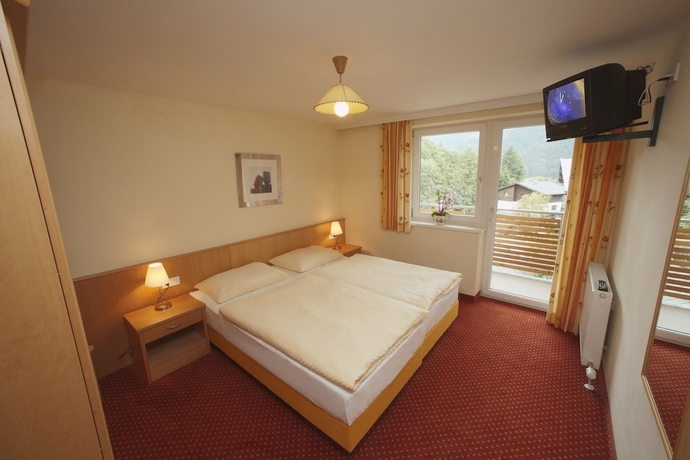 Imagen de la habitación del Hotel Appartements Furstauer. Foto 8