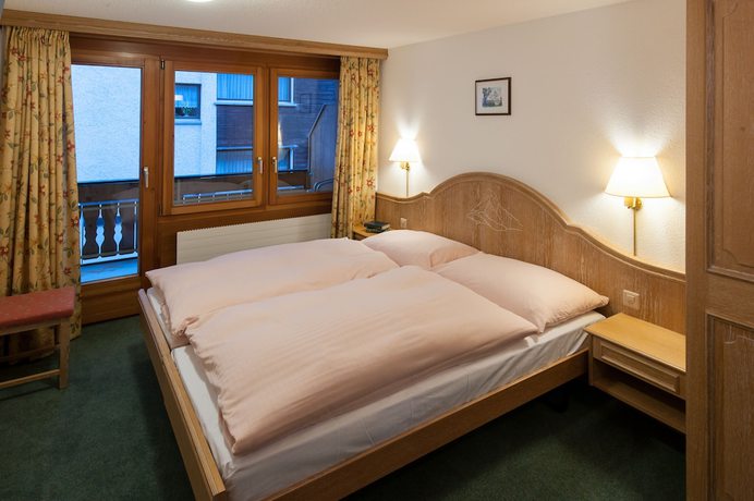Imagen de la habitación del Hotel Appartements Zermatt Paradies. Foto 7