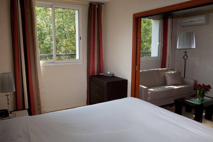 Imagen de la habitación del Hotel Appart'h&ocirc;tel La Villa Carnot Cannes. Foto 2