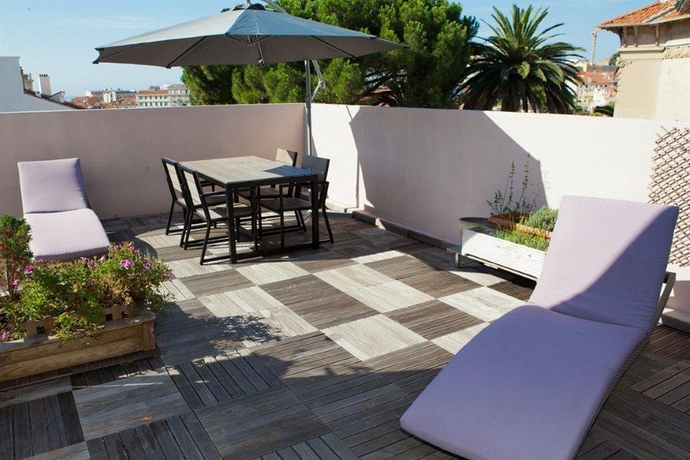 Imagen de los exteriores del Hotel Appart'h&ocirc;tel La Villa Carnot Cannes. Foto 8