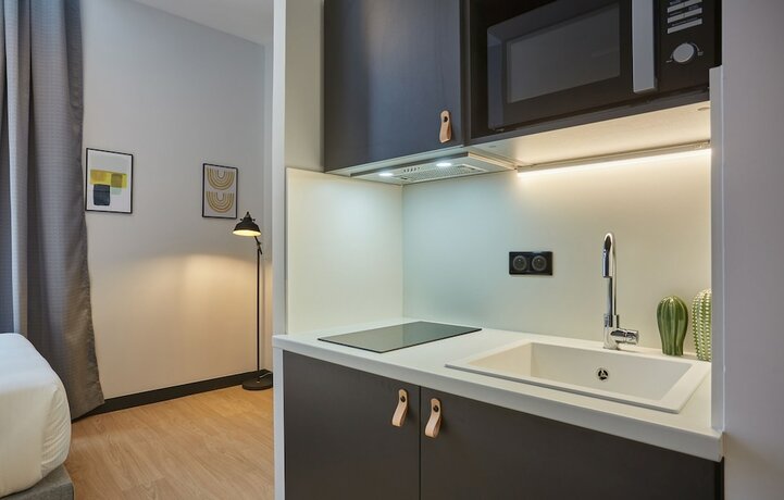 Imagen general del Hotel Appart'hôtel Odalys City Nîmes Arènes. Foto 4