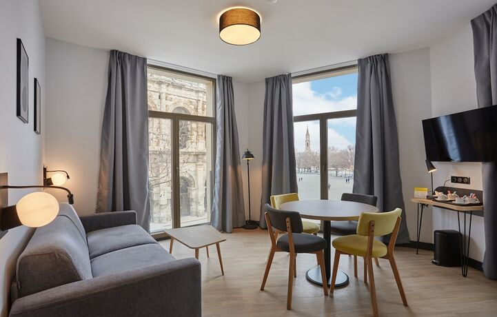 Imagen general del Hotel Appart'hôtel Odalys City Nîmes Arènes. Foto 14