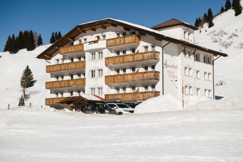 Imagen de la habitación del Hotel Apparthotel Sellaronda. Foto 9