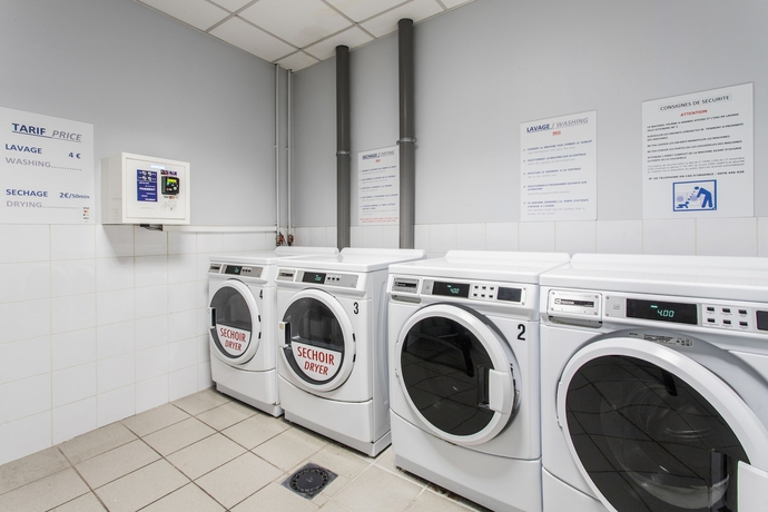 Imagen de los interiores del Hotel Appart’city Confort Lyon Gerland. Foto 19