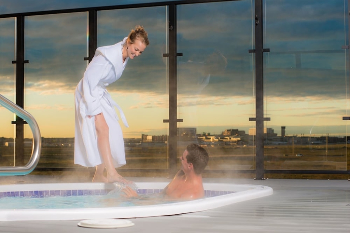 Imagen de la piscina del Hotel Applause By Clique. Foto 18