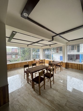 Imagen del bar/restaurante del Hotel Apple Flower. Foto 4