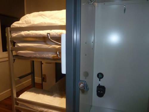 Imagen de la habitación del Hotel Apple Hostels. Foto 16