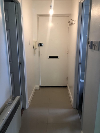 Imagen de los interiores del Hotel Apple House Guesthouse Heathrow Airport. Foto 19