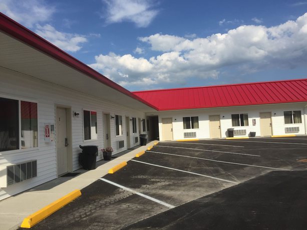 Imagen de los interiores del Hotel Apple Inn and Suites Cooperstown Area. Foto 20