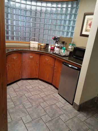 Imagen de la habitación del Hotel Apple Tree Inn And Suites. Foto 17