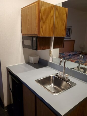 Imagen de la habitación del Hotel Apple Tree Inn. Foto 19