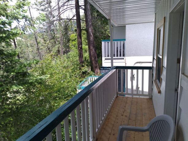 Imagen general del Hotel Apple Tree Inn, Radium Hot Springs. Foto 1