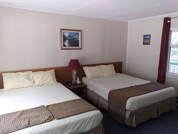 Imagen de la habitación del Hotel Apple Tree Inn, Radium Hot Springs. Foto 14