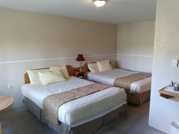 Imagen de la habitación del Hotel Apple Tree Inn, Radium Hot Springs. Foto 19