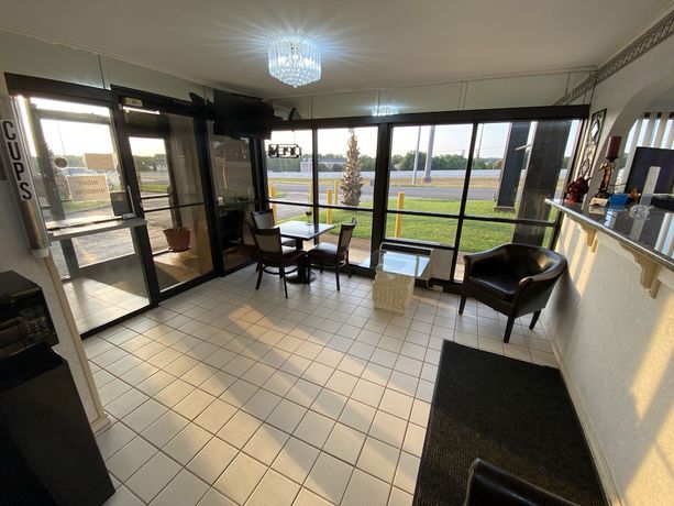 Imagen de los interiores del Hotel Apple Tree Inn Tyler Lindale. Foto 16