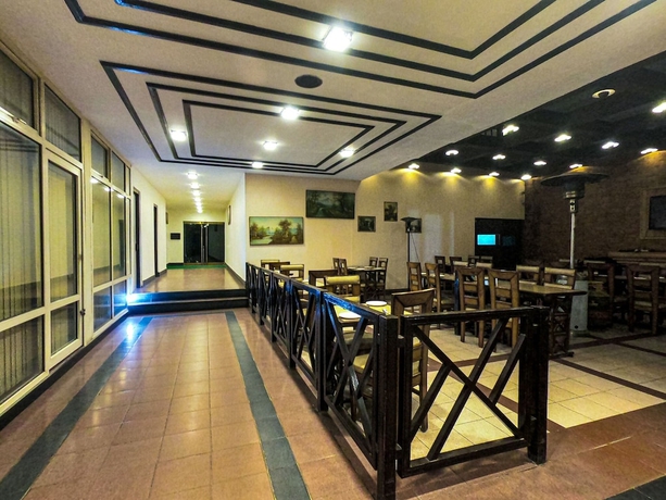 Imagen de los interiores del Hotel Apple Valley Resort. Foto 15