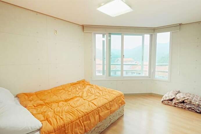 Imagen de la habitación del Hotel Applelodge. Foto 15