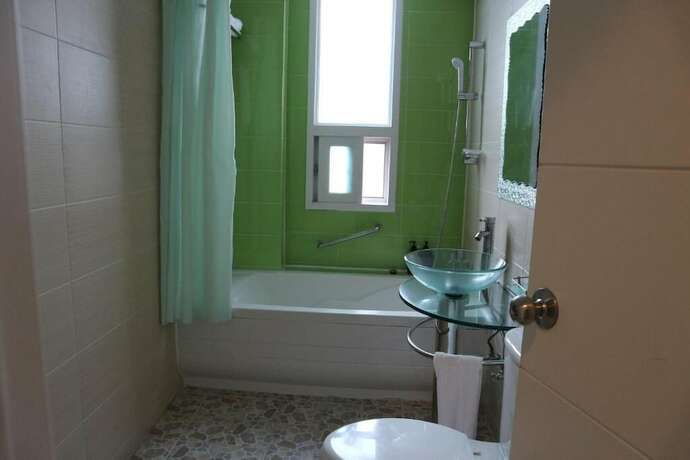 Imagen de la habitación del Hotel Appletree. Foto 18