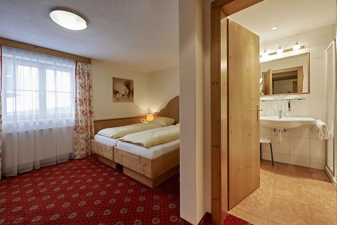 Imagen de la habitación del Hotel Apres Post. Foto 5