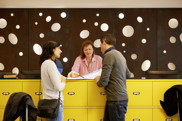 Imagen de los interiores del Hotel Apres Post. Foto 13