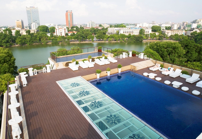 Imagen de la piscina del Hotel Apricot. Foto 18