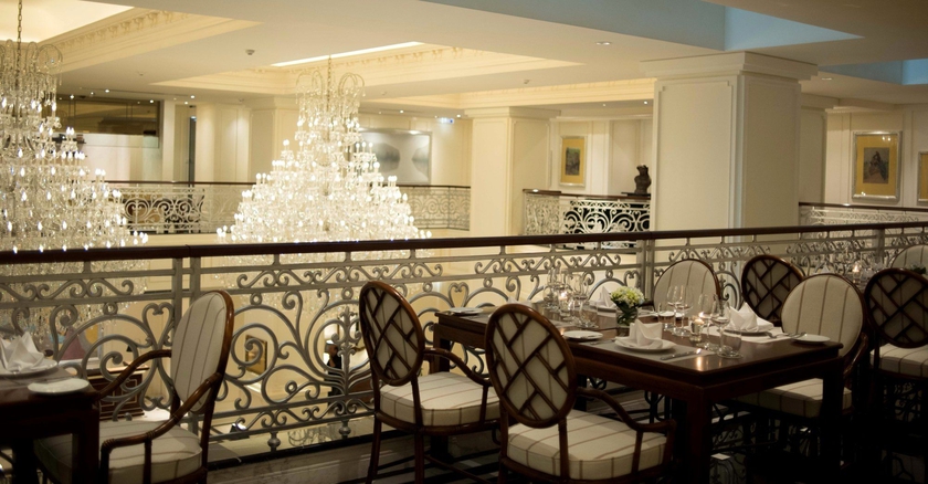 Imagen del bar/restaurante del Hotel Apricot. Foto 2