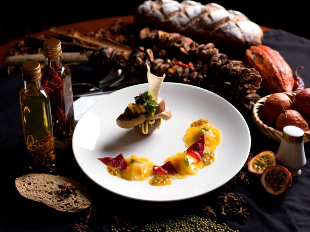 Imagen del bar/restaurante del Hotel Apricot. Foto 5